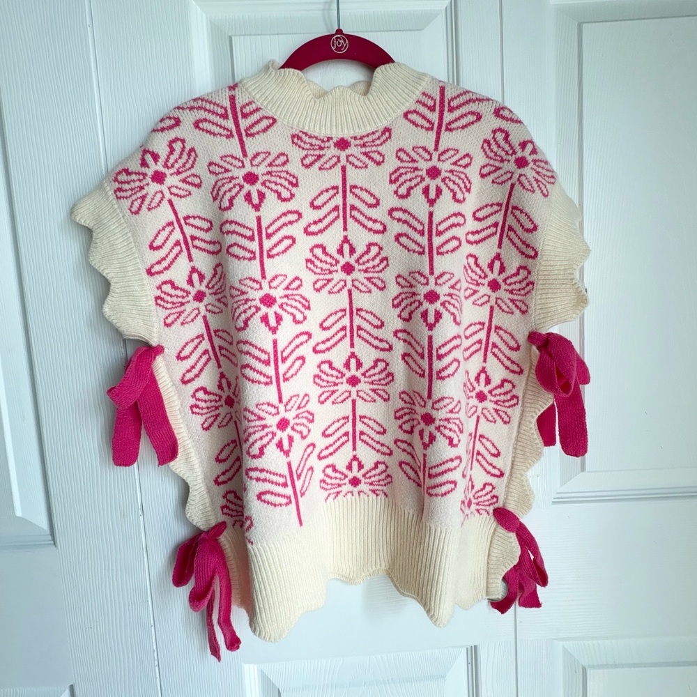 Cream Pink Floral Knit Top Scalloped Hem Cottagecore Boho & Spring Style Small